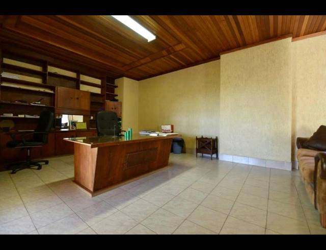 6 BEDROOM HOUSE FOR SALE IN ERMELO